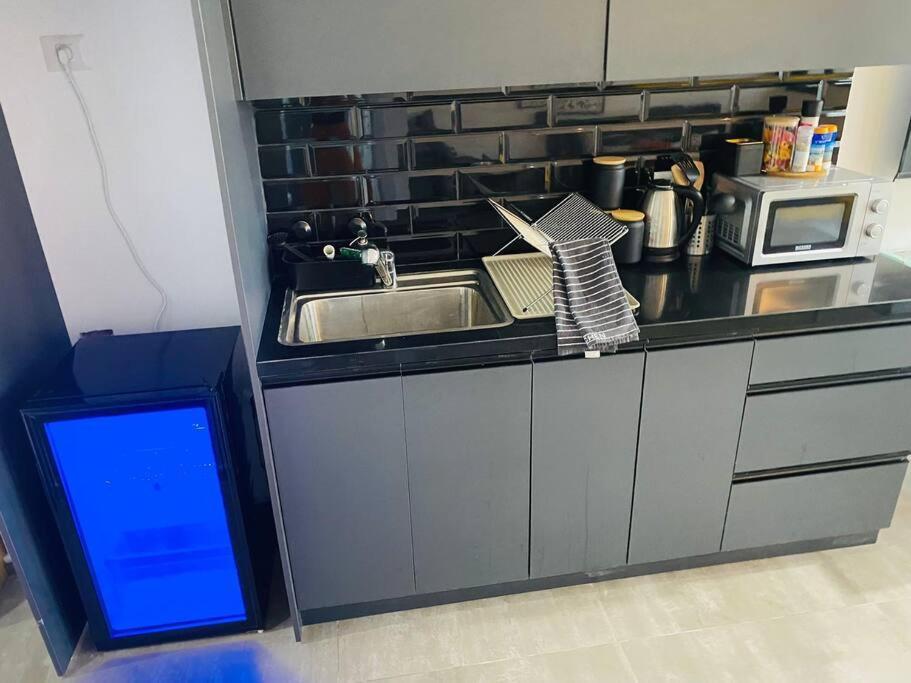 Lovely Flat In The Center 36 Apartment Tel Aviv Luaran gambar