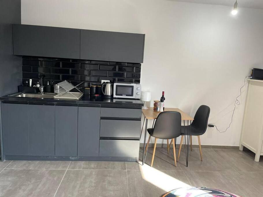 Lovely Flat In The Center 36 Apartment Tel Aviv Luaran gambar