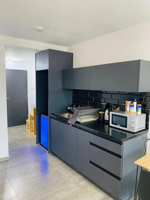 Lovely Flat In The Center 36 Apartment Tel Aviv Luaran gambar